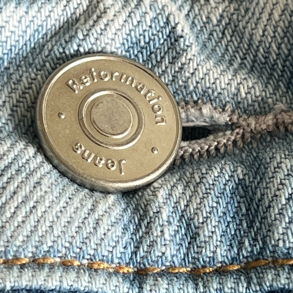 Reformation Wide Leg Jeans. - Picture 4 of 9